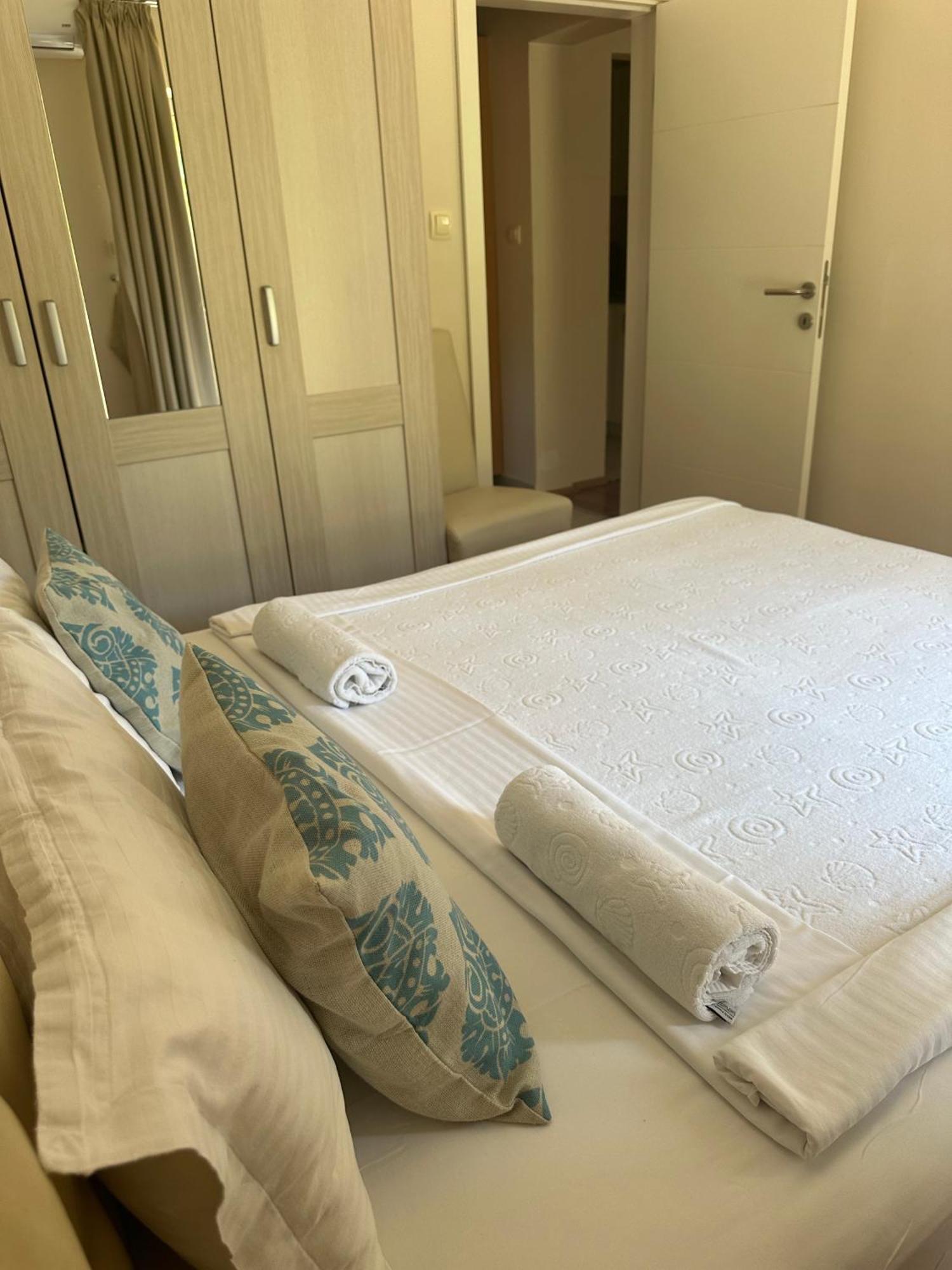 Panorama suites Monte Aria Herceg Novi Habitación foto